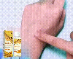 EELHOE Turmeric Toner — Spread a small amount evenly with clean fingertips.