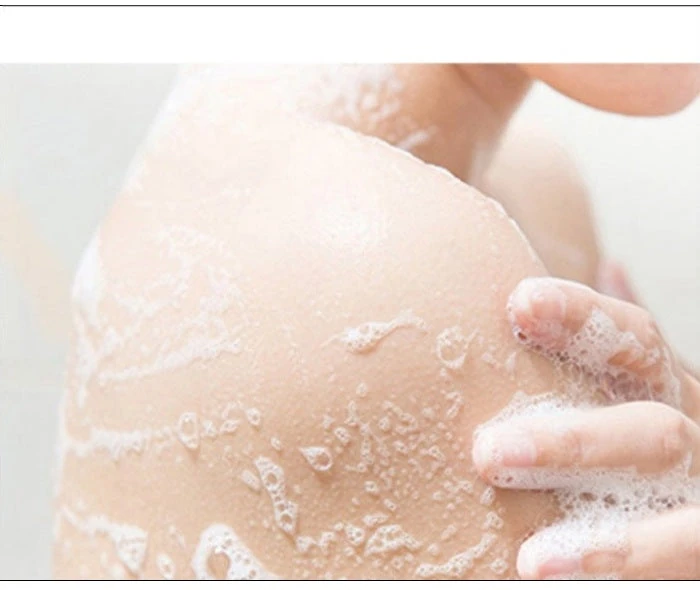EELHOE Ginger Body Wash — A lathering shower step for wet body skin.